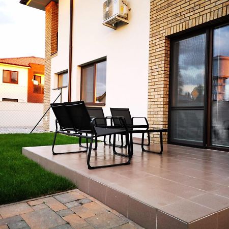 Ferienwohnung Relax And Sun Dunajská Streda Exterior foto